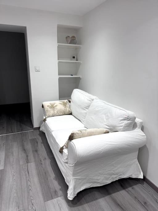 Appartement T4 En Hyper-Centre Bourgoin-Jallieu Exterior photo